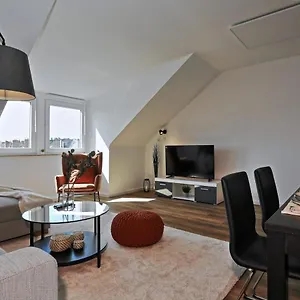 Apartment 'traveller Lodge' Grosszuegiges - 3 Bedroom 10min To Hbf, Full Kitchen, Homeoffice, Netflix, Wifi Düsseldorf